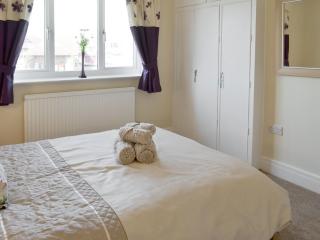 Amazing Cottage In Filey With 3 Bedrooms And Wifi - 3