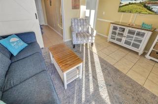 North Myrtle Newly Remodeled Oceanfront View Suite - 7