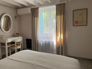 Peculiar Garden Apartment - Mytilini - 3