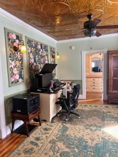 Historic 4 Bed 2 Bath Victorian Estate Fast Wifi - 5