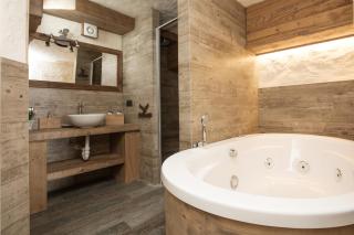 Chalet Charm - 5