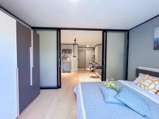 The city center and convenience living - 5