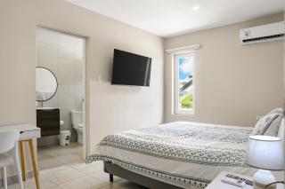 New, cozy & close to everything - 7