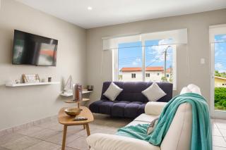 New, cozy & close to everything - Eagle Beach - 9