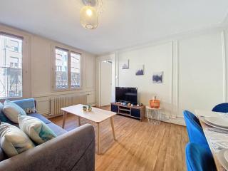 Chez Camille - Hypercentre - Tout confort - Tramway - Gare Centrale - 9