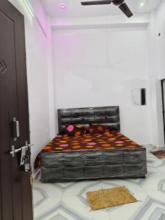 Ma vindhyavasini Atithi Bhavan - 1