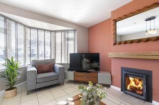 4 Bedroom Home with Hot Tub near Gloucester City - 8
