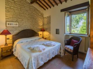 Scenic villa with heated pool - 6