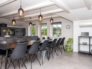 Luxury Retreat with Pool - By Traum Ferienwohnungen - Henne Strand - 3