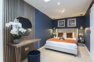 Luxurious 1 Bed Detached Home with Gated Parking - Cheltenham - 7