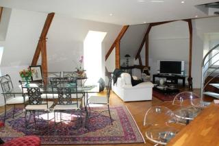 Les Lilas, vaste appartement à Sarlat avec parking - 0