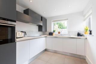 Peaceful & Spacious 2 Bed Home in Cheltenham - - 4