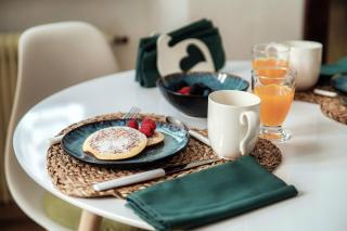 Dinghy Studio - by MyHomeInComo - 2