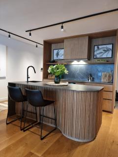 Atlantic Elegance - 2