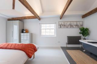 Contemporary 2 Bed Home in Lansdown - Cheltenham - 4