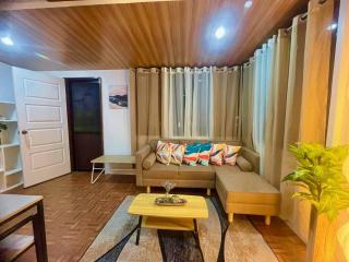 Bloomstone Urban Chill Cabin - 9