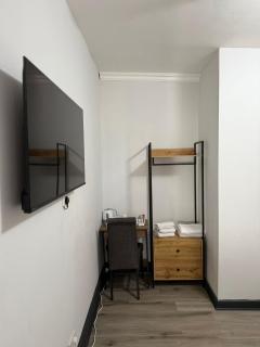 247 Serviced Rooms Self catering - 3