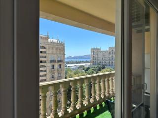 Luxury Sea View apartment by Bakuapart - Baku - 9