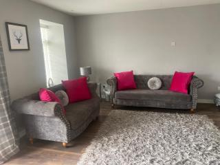 COACHMAN COTTAGE OUTSIDE HOT TUB - Beith - 9
