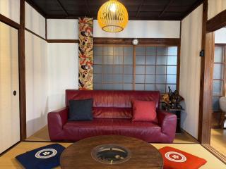 釜炒り茶の宿陽だまりTraditional Japanese house near Kumano Kodo and Nachi Falls with parking bikes garden and onsite tea house - 8