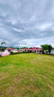 Pearl Signature Farm House - 9