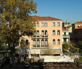 Hotel Cristallo - 0
