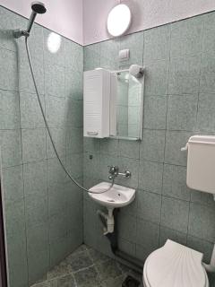 Семеен хотел Модерния хан - 1