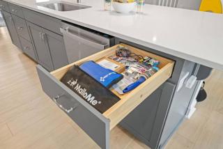 NEW Luxury Condo, Rooftop Terrace, EV Charger! - 1