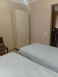 Gigi's Guest House - 8
