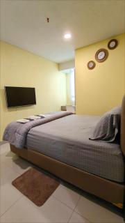 Cozy Two Bedrooms SpringHill Kemayoran by Velvet Homes - 2