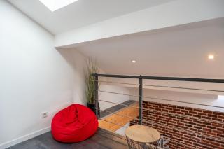 Loft Angouleme Gare 6 pers , WIFI ,TV , centre ville, calme - Angoulême - 1