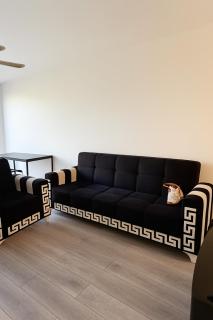 3-Bed Bungalow-Garden and Free Parking - 6