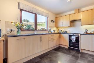Rowan Cottage - 2