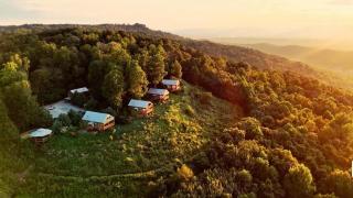 Fish Tales Cabin with a private hot tub - 7