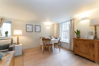 Cosy & Peaceful Self Contained Home in Montpellier - Cheltenham - 8