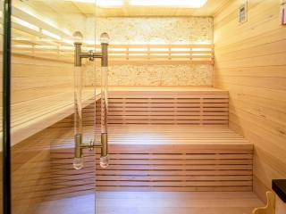 Castle with wellness and zipline - 8