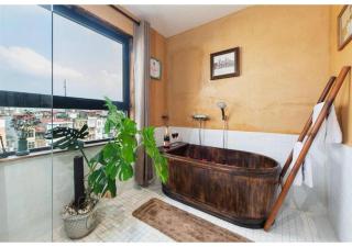 Art Boutique Duplex 2BR Apart Bathtub Wifi Netflix - 6