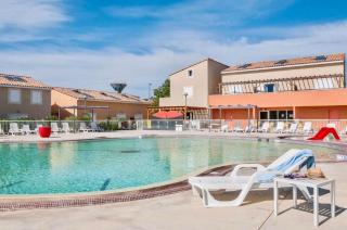 Villa F2 piscine et jardin - 8
