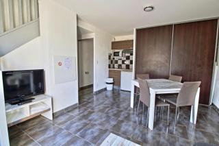 Villa F2 piscine et jardin - 2