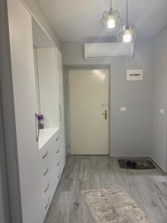 M&M Stylish 1BR Apartment Shkoder - 5