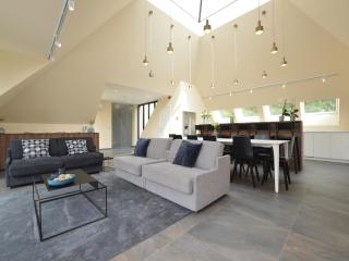 Lovely holiday home 'Walleken' with a pond - Eekhout - 2