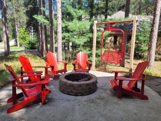 New! Crystal Pines - Lovely Crystal Mountain Cabin - 8