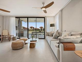 Luxo - Churrasqueira - Piscina privativa - 2 Suites - 2 Qt - 9