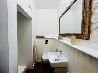 The Green Room - Tideswell - 1