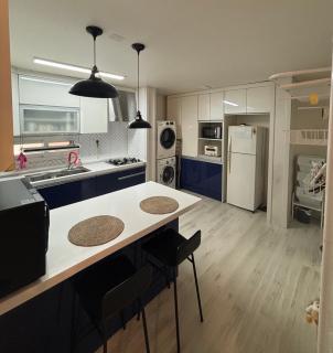 Happy Hapjeong Home - 1