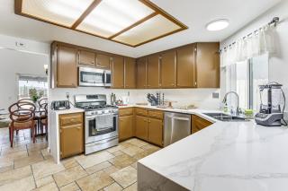 Spacious Getaway with Pool and Spa in La Mesa! - La Mesa - 6