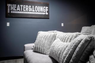 Wolfpack Retreat II- Hot Tub- Fishing Lake- Game Lounge- Home Theater - 5