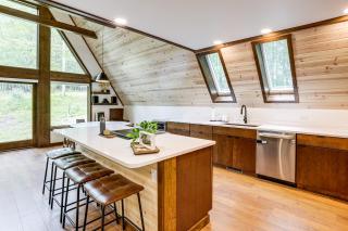 1 Mi to Resort Beach Alpine Lake A-Frame! - Terra Alta - 2
