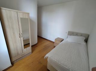 Spacious central apartment at the heart of it all! - Reading - 5