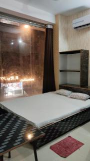 H M hotel and restaurant - Dhanbād - 9
